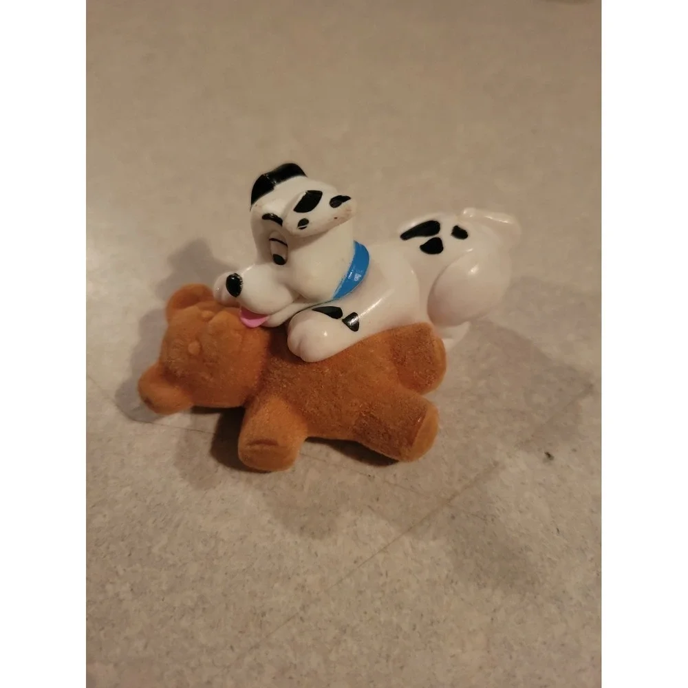 McDonalds Happy Meal Toy Disney's 101 Dalmatians Dog Playing W/Bear Cake Topper